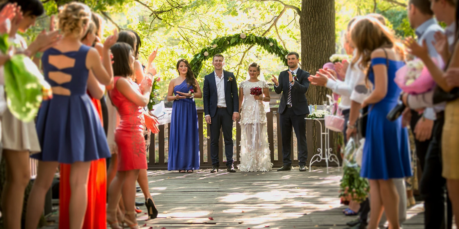 Cosa indossare ad un matrimonio in estate: eleganza e comfort sotto il sole