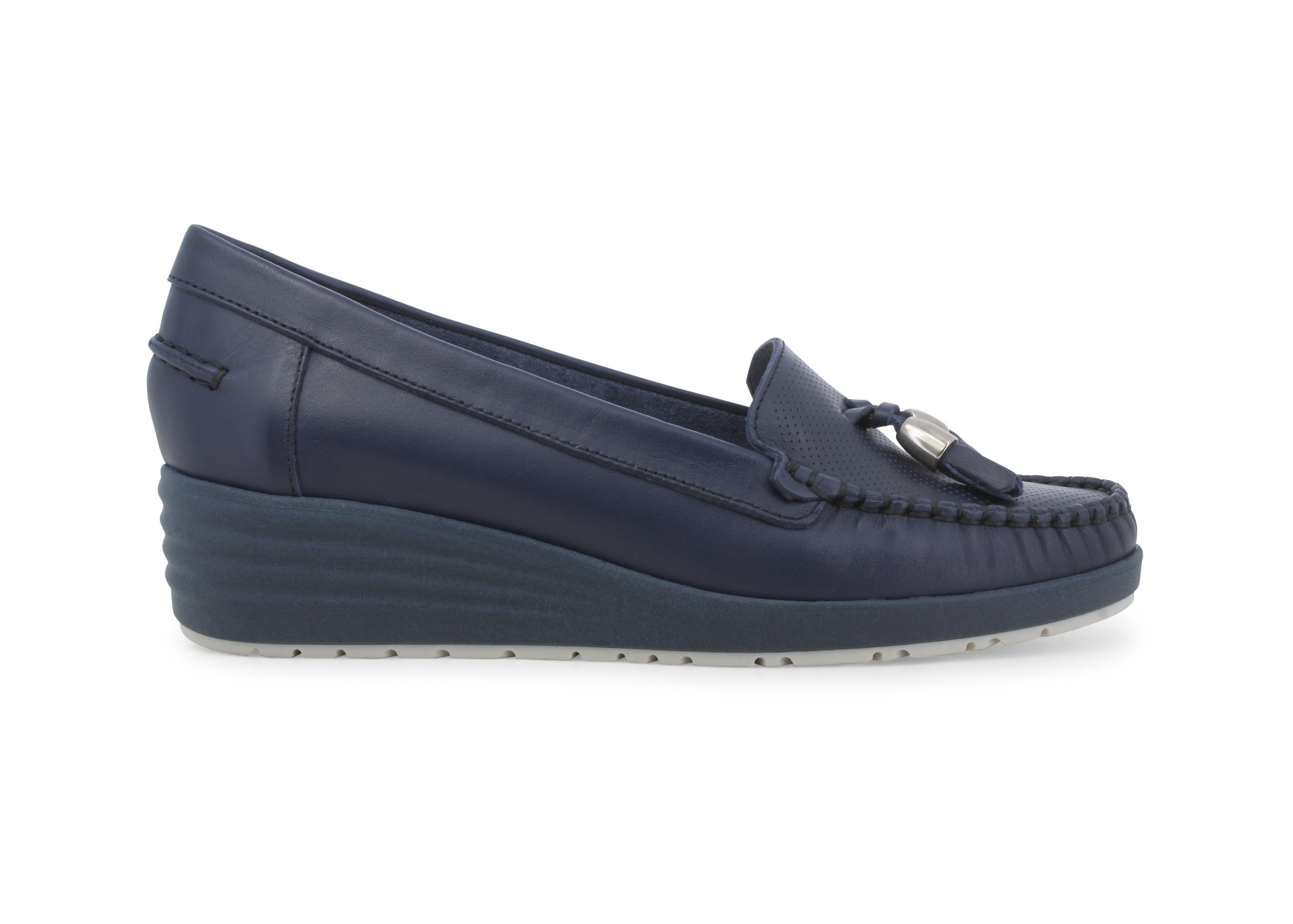 Mocassino con zeppa comodo in pelle blu traforata 01027q 37