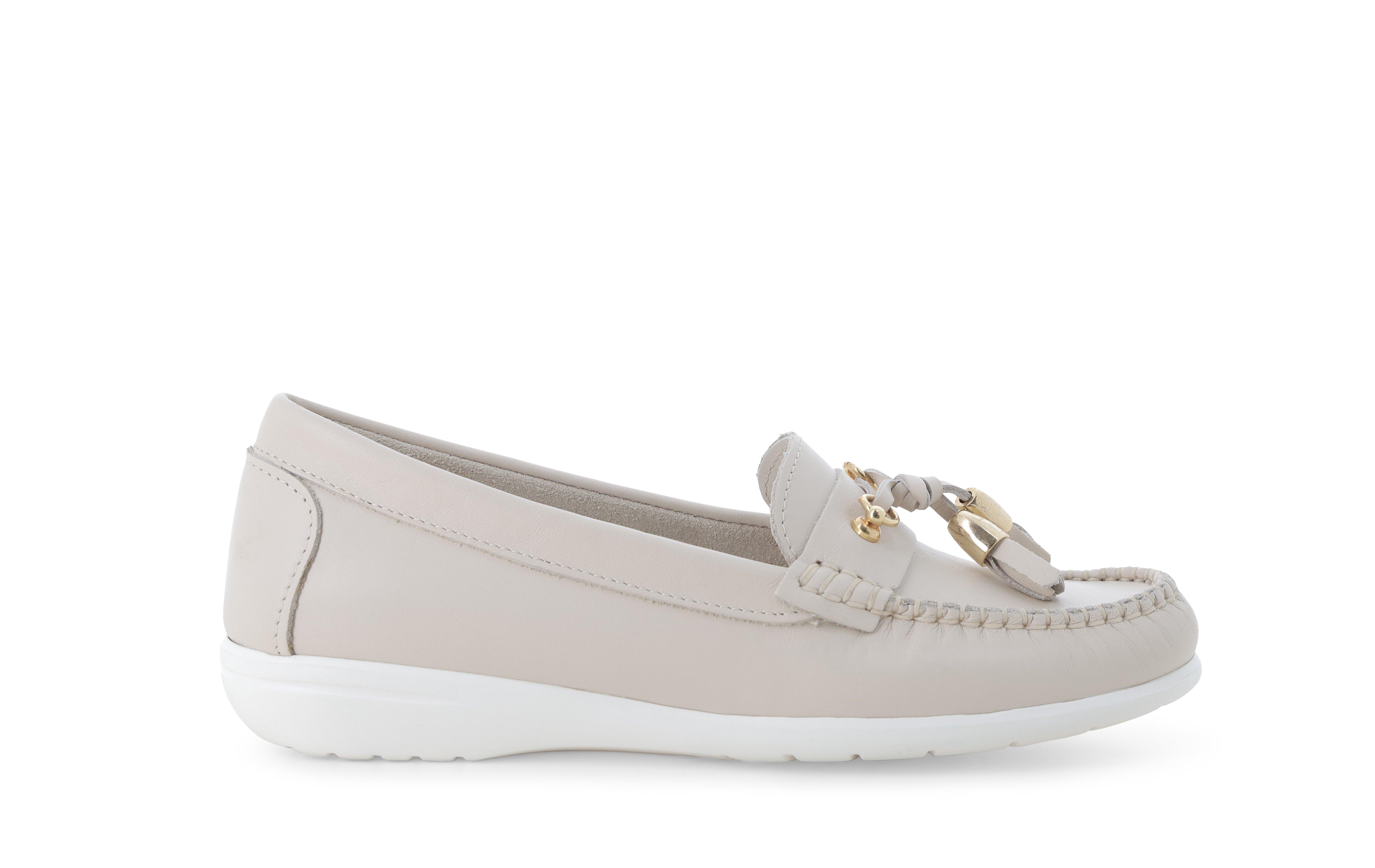 Mocassino basso comodo con nappe in pelle vaniglia 01087q 39
