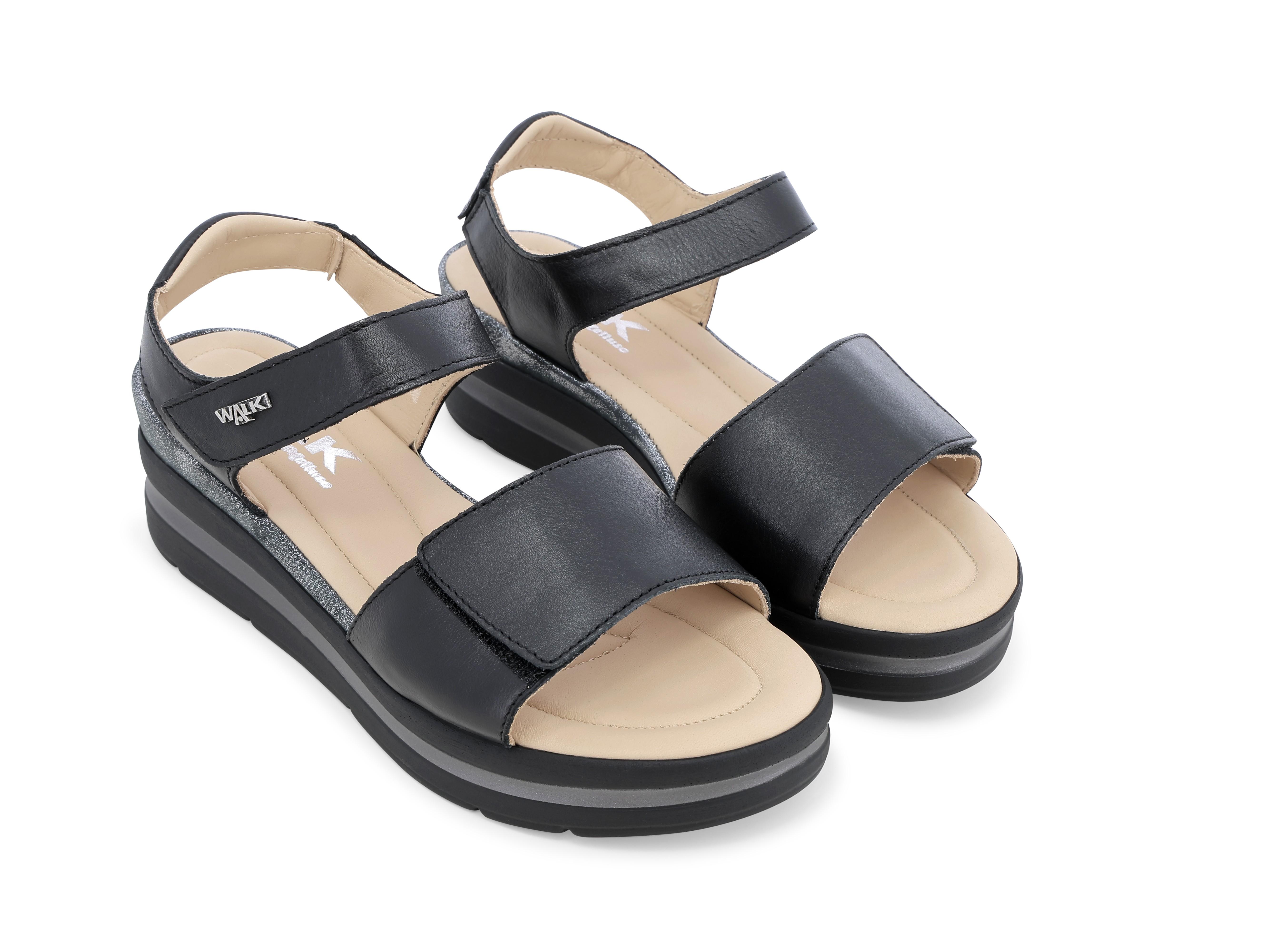 Sandalo sportivo in pelle nero con zeppa 019185q