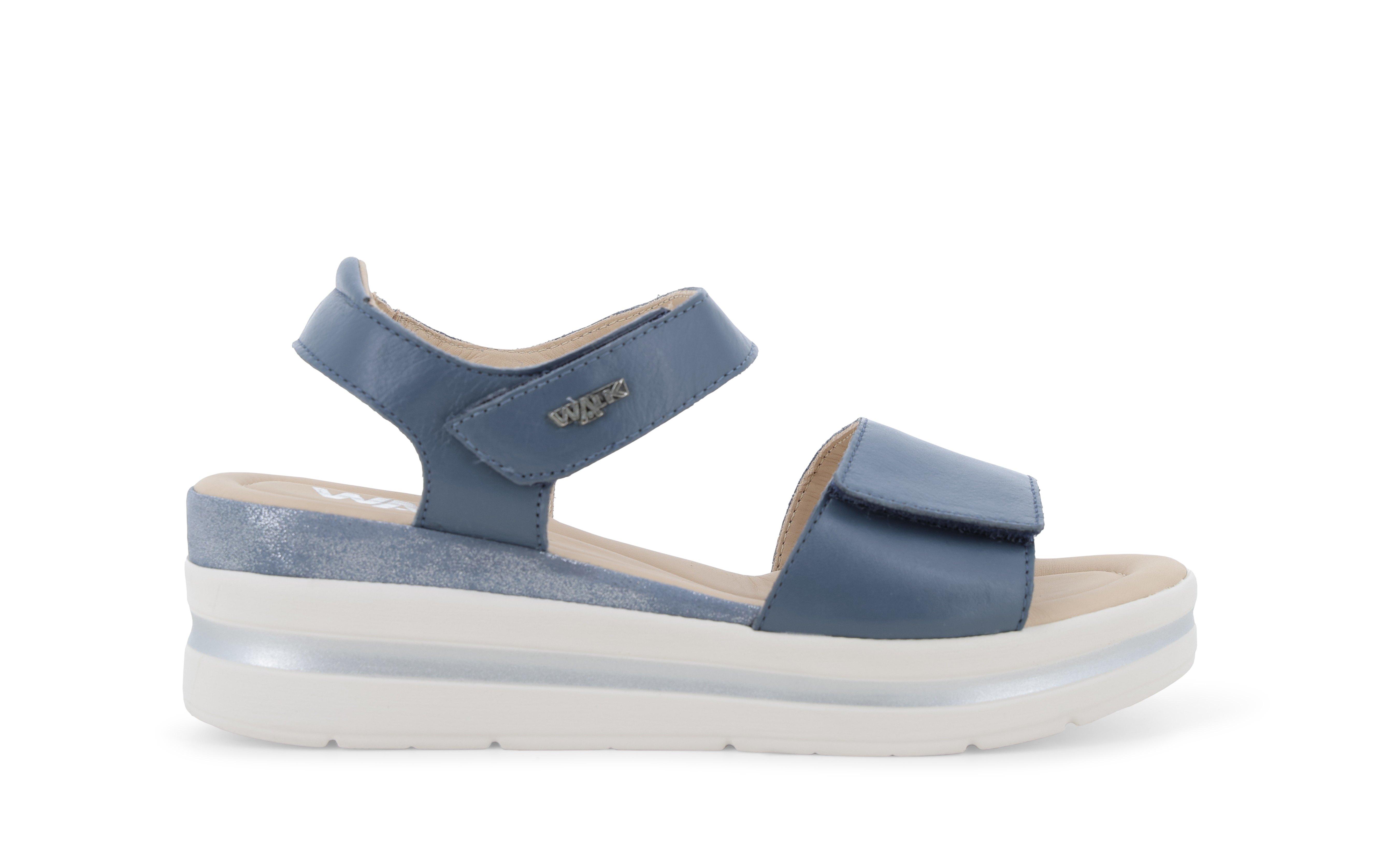 Sandalo sportivo in pelle blu jeans con zeppa 019185q