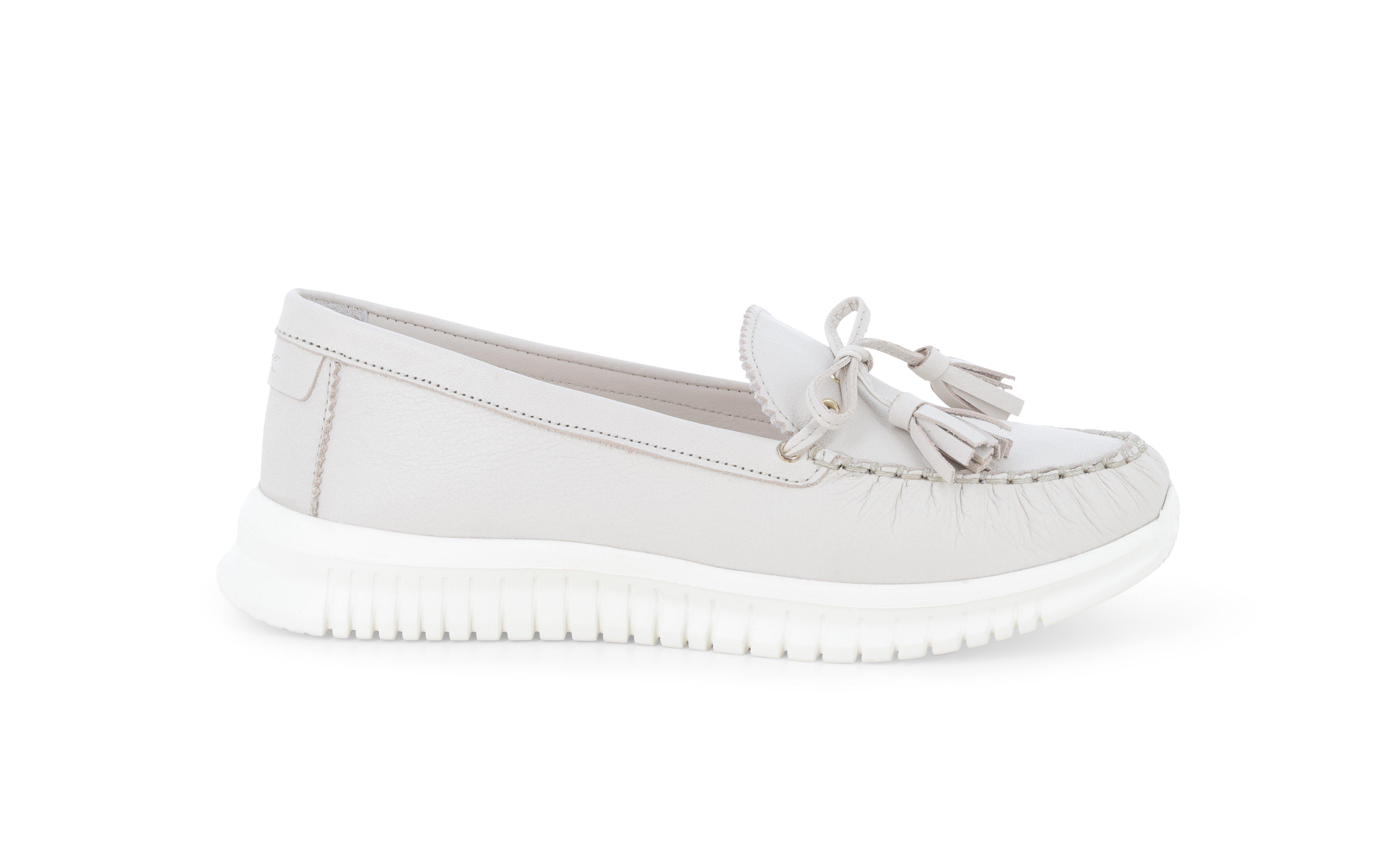Mocassino comfort in pelle beige crema con laccetti 055065 36