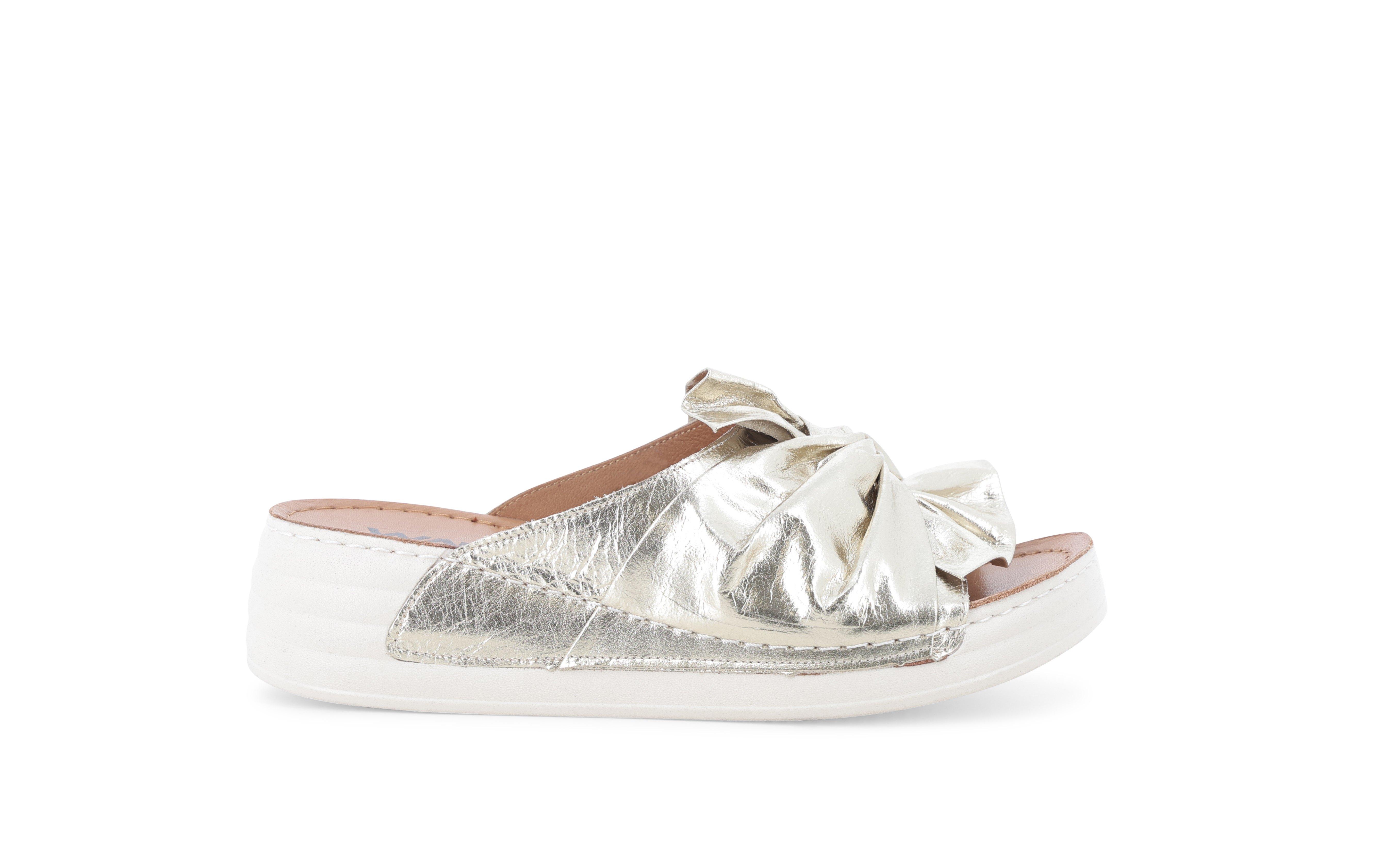 Sandalo comfort con velcro donna in pelle oro 055085