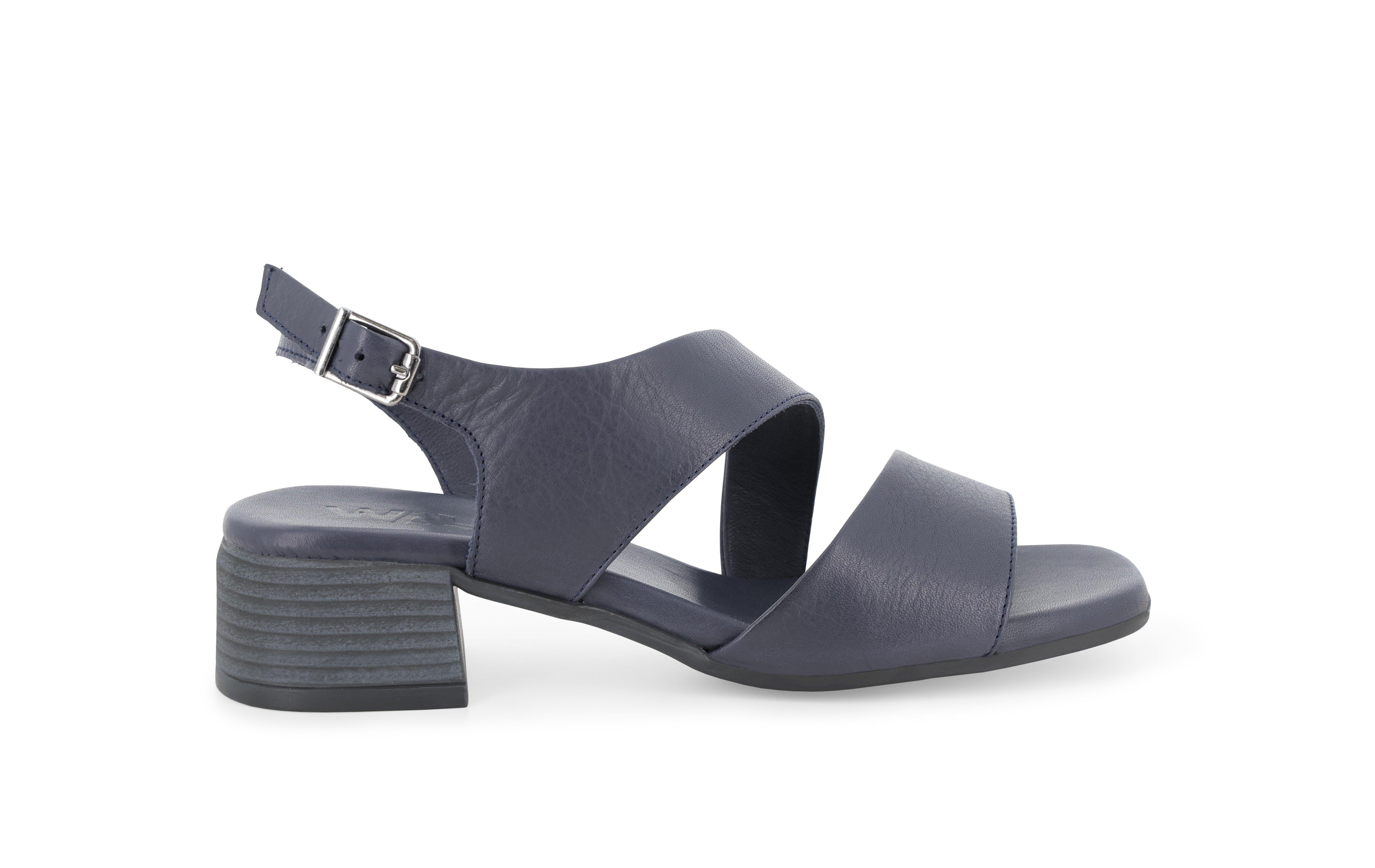 Sandalo donna comodo basso in pelle blu notte k56062q