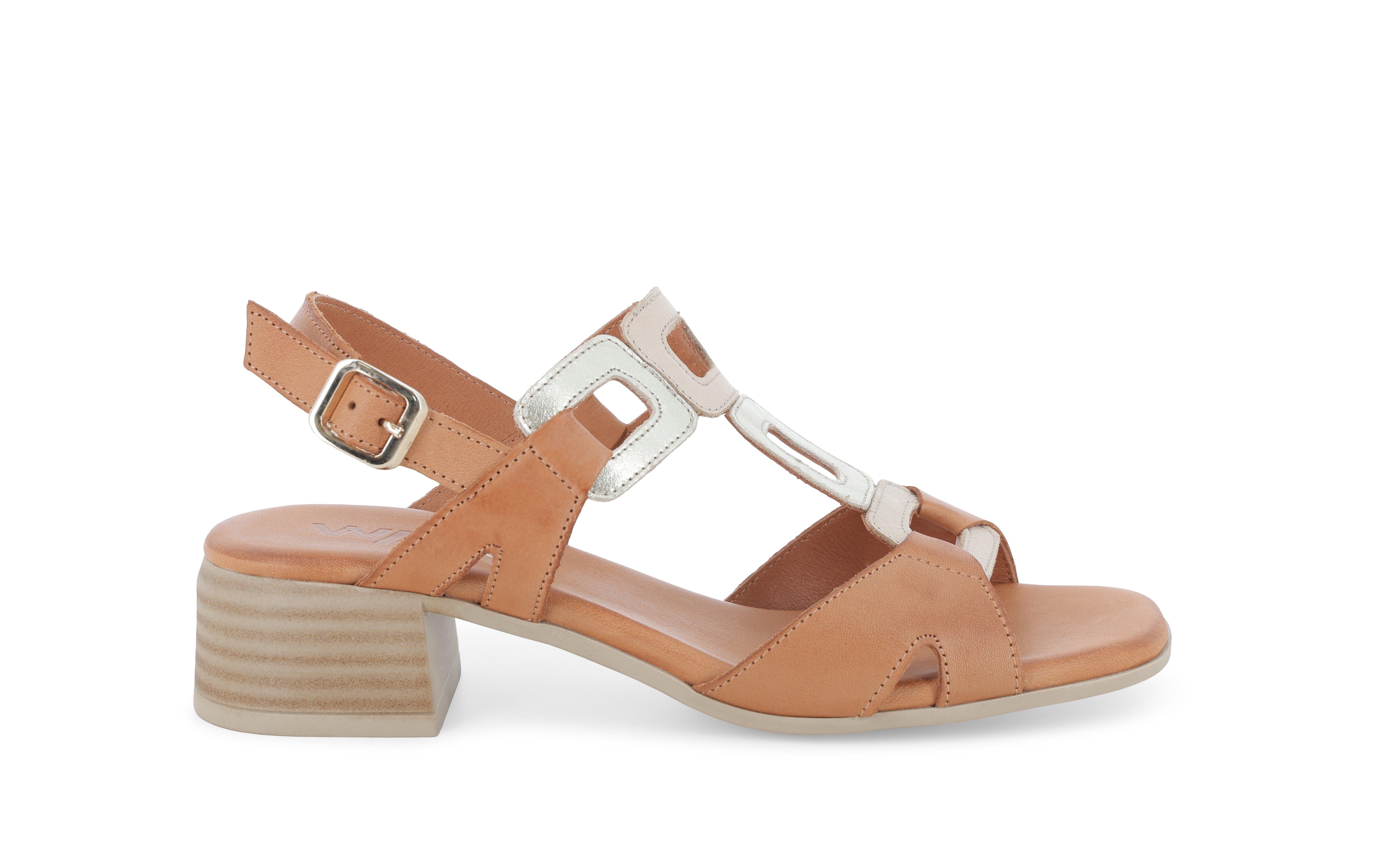 Sandalo donna comodo basso in pelle beige coconut k56082 41