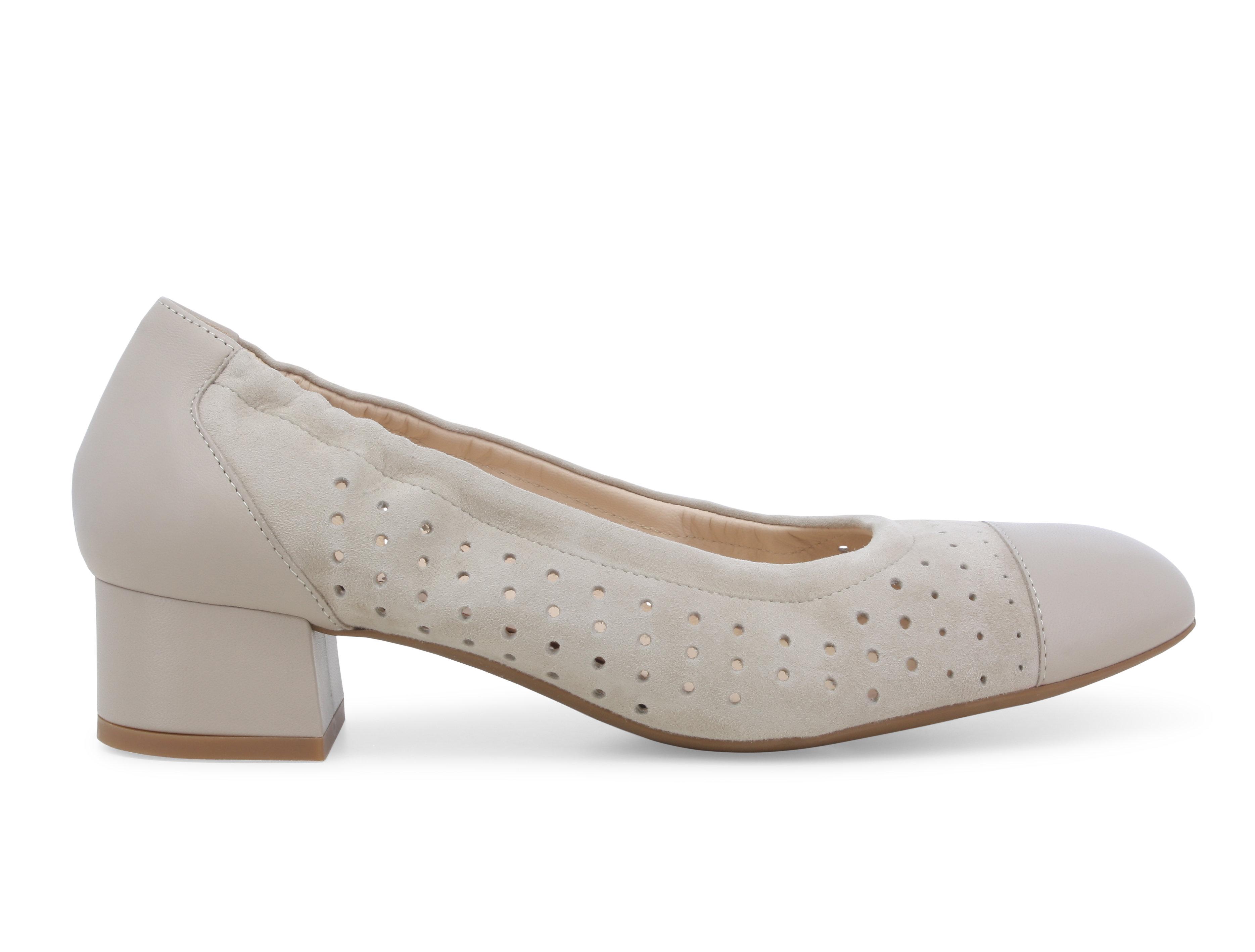 Décolleté comfort in camoscio beige traforato con punta in pelle n411q 38.5