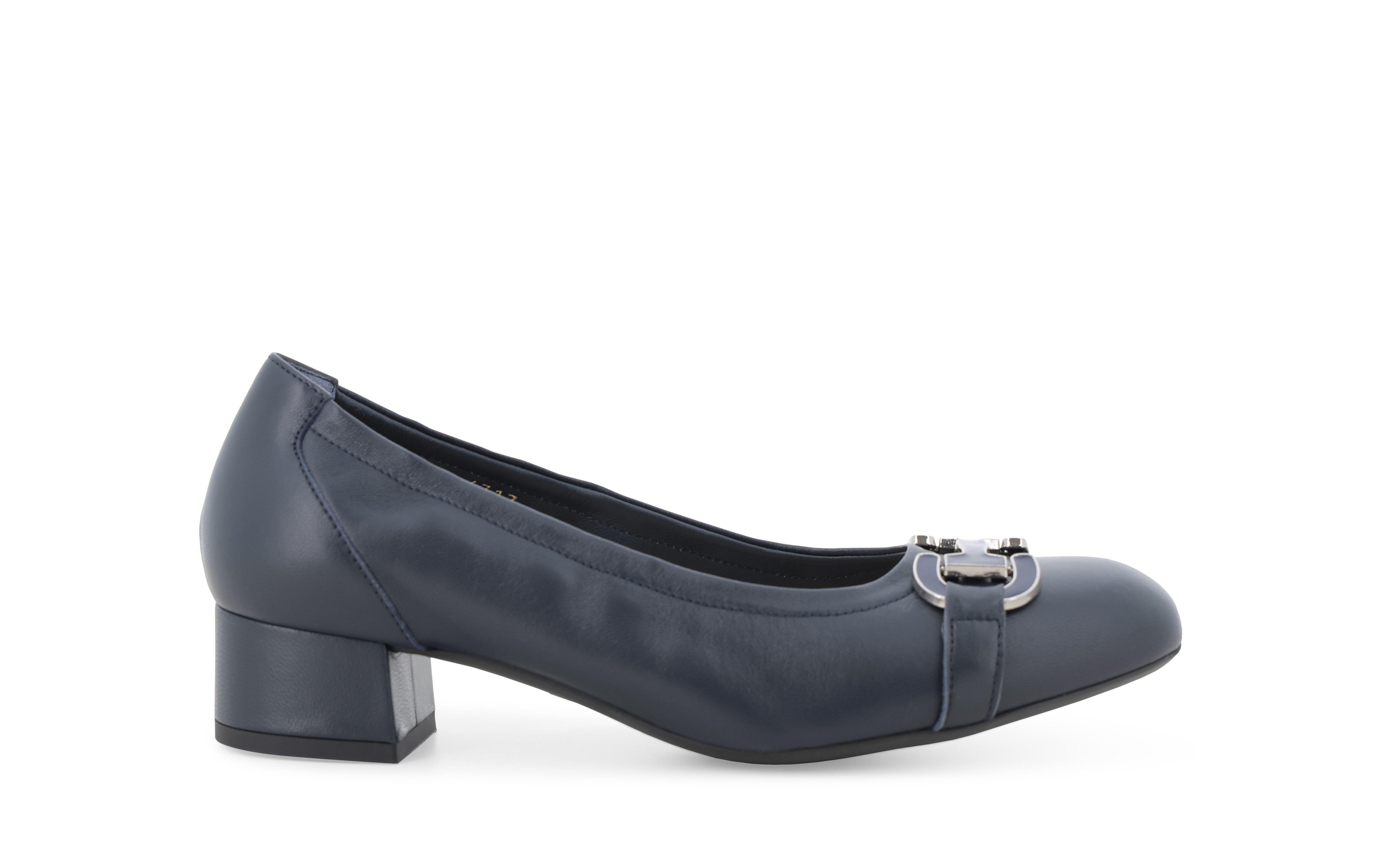 Décolleté blu navy in pelle con fibbia metallica n412q 40