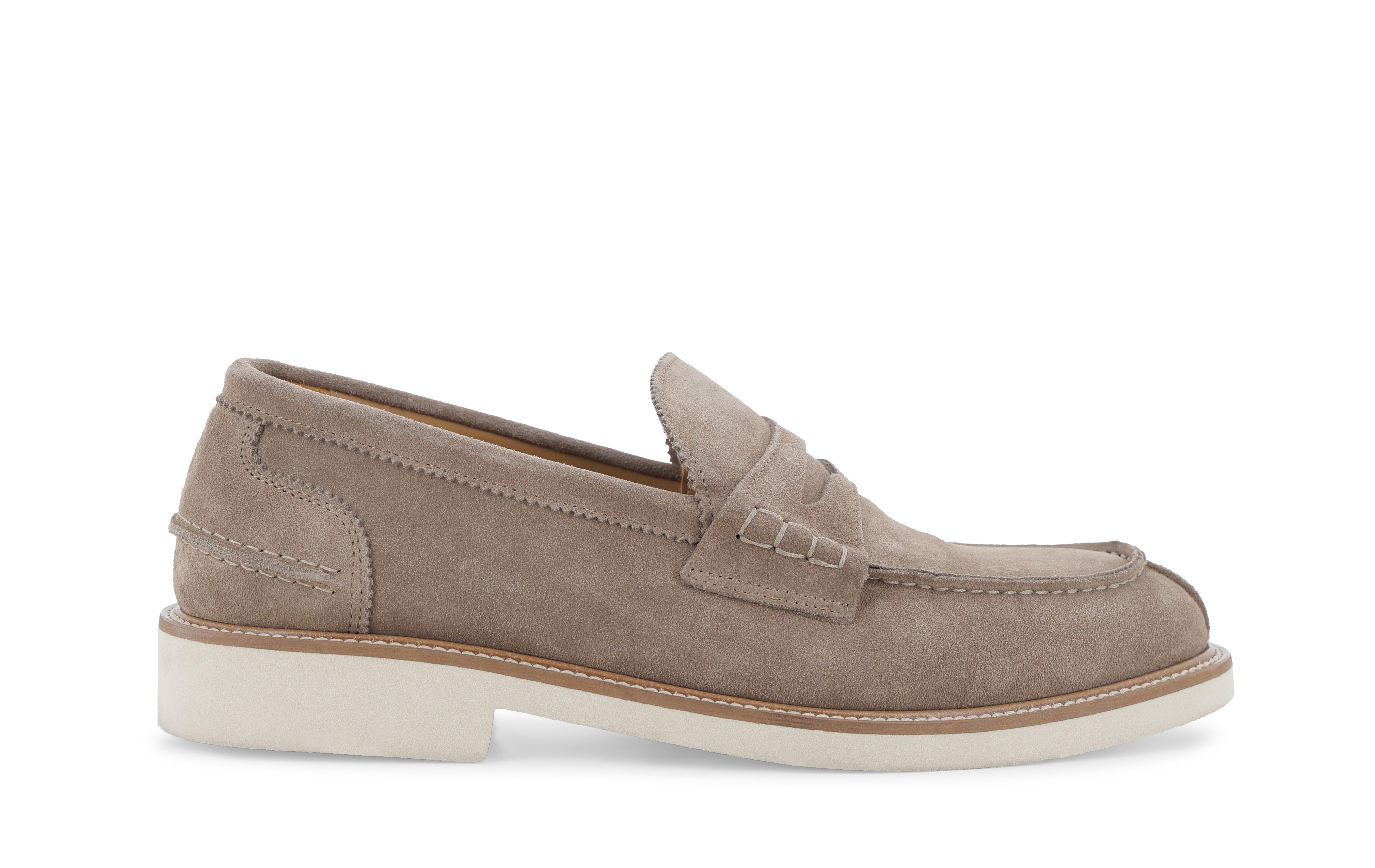 Mocassino estivo in camoscio beige con suola bianca u0890q