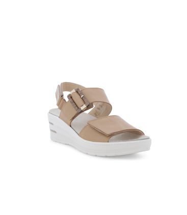 Sandalo in camoscio cuoio camel con zeppa e maxi fibbia 019227q