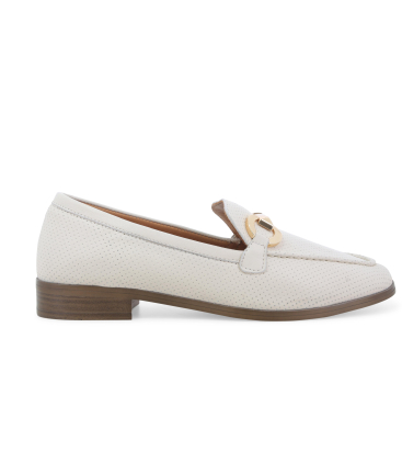 Mocassino comfort in pelle bianca traforata con morsetto 055052q