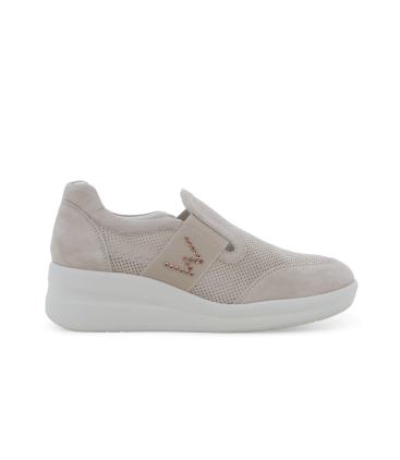 Sneaker slip-on in camoscio beige traforato con strass r20255q