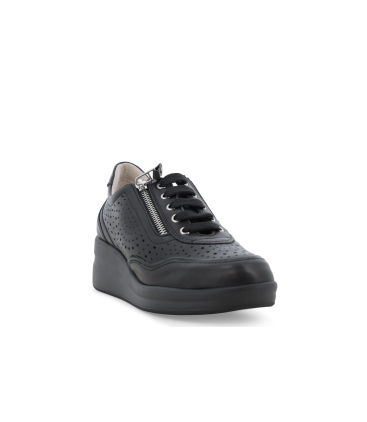 Sneakers nera in pelle traforata con cerniera laterale r20258q