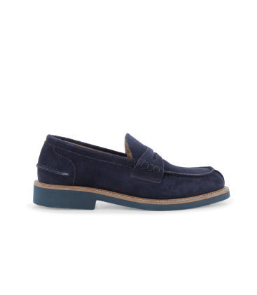 Mocassino in camoscio blu navy con guardolo a contrasto u0890q