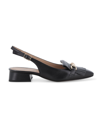 Slingback nero con frangia e accessorio dorato v708