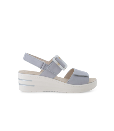 Sandale aus Wildleder Grau Perlweiss mit Keilabsatz und Maxi Schnalle 019227q