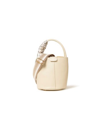 Tasche mit Umhaengeriemen aus Leder Beige Milchweiss bor582