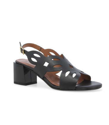 Sandalo in pelle con cut-out nero k35507q