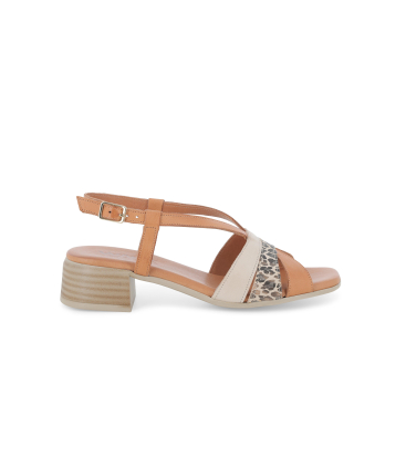 Sandalo donna comodo basso in pelle beige e cuoio k56088