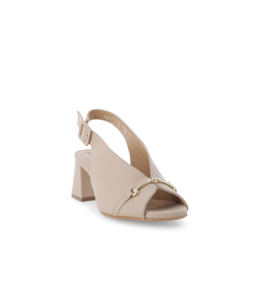 Sandalo in pelle nude con morsetto metallico n647q