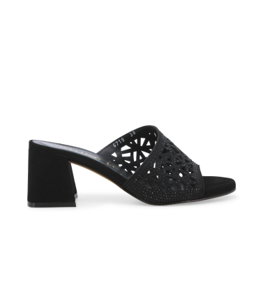 Sabot gioiello traforato in camoscio nero con strass n657q