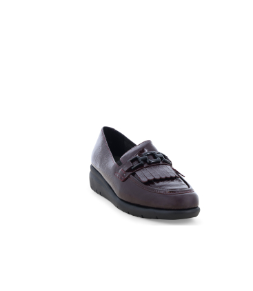 Mocassino comodo donna in morbida pelle in vernice bordo k55243