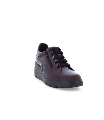 Sneaker bequem geschnuert Damen aus weich Leder aus Lackleder Bordeaux k55308