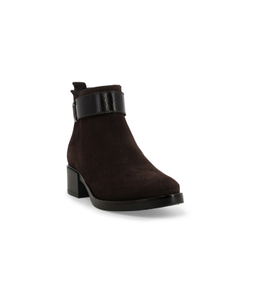 Stivaletto donna in camoscio marrone con fibbia k91865q
