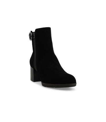 Stivaletto donna in camoscio bordo z250q